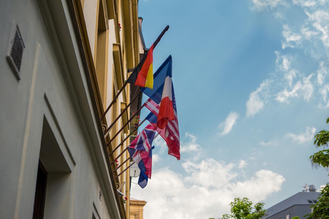 Pension City Hotel Plzen Exterior photo